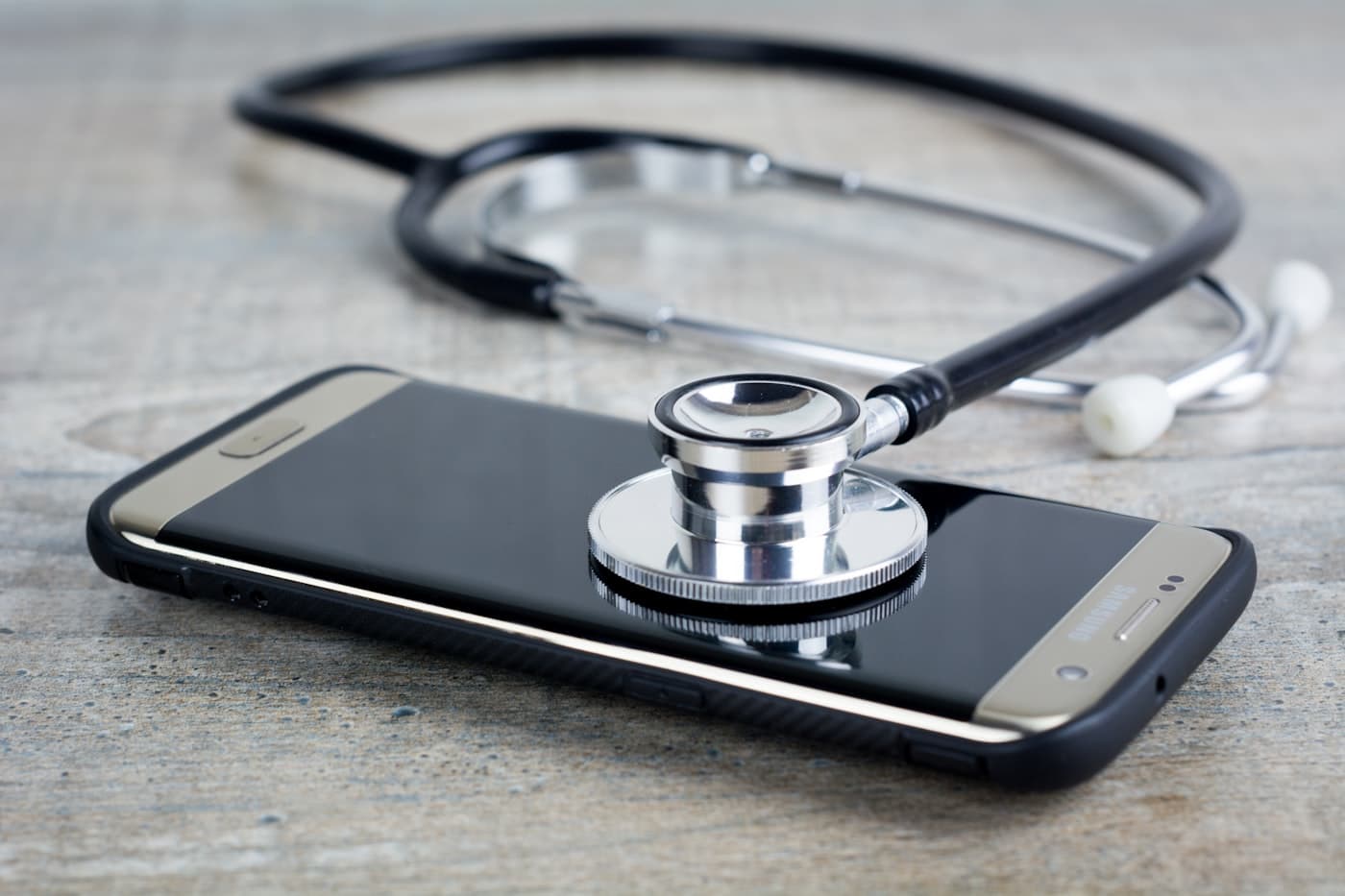 Diagnostic d'un téléphone tombé dans l'eau